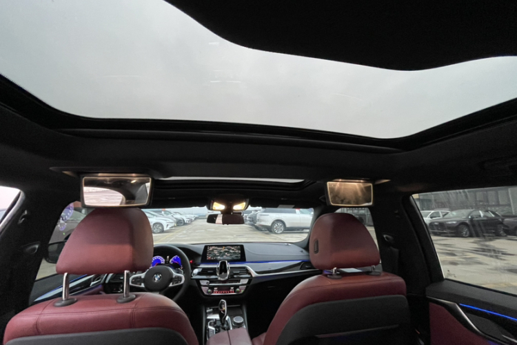 宝马5系 2019款 改款 530Li 尊享型 M运动套装局部细节22