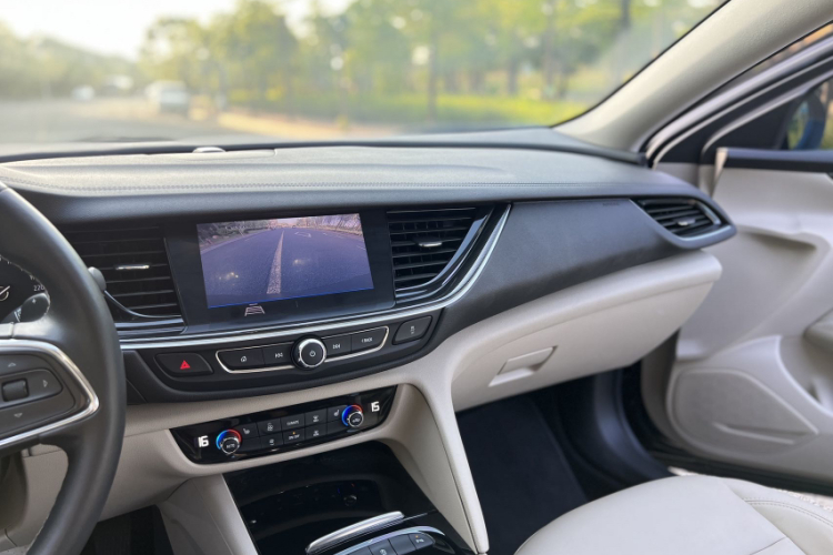 别克 君威 2020款 552T 精英型中控内饰7007