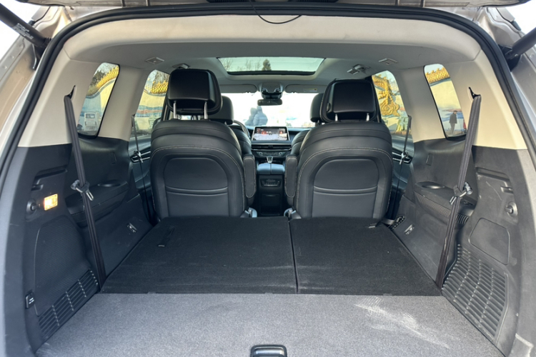 上汽大通MAXUS D90 2017款 2.0T 自动两驱 天王星局部细节23