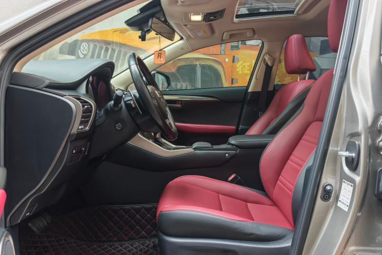 雷克萨斯NX 2020款 300h 前驱 锋尚版 国VI中控内饰7003