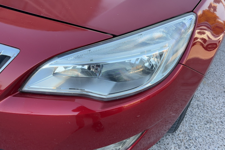 别克 英朗 2014款 XT 1.6L 自动时尚版局部细节36