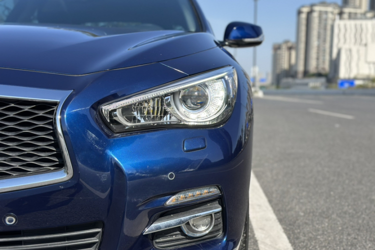 英菲尼迪Q50L 2016款 2.0T 悦享版车身外观6006
