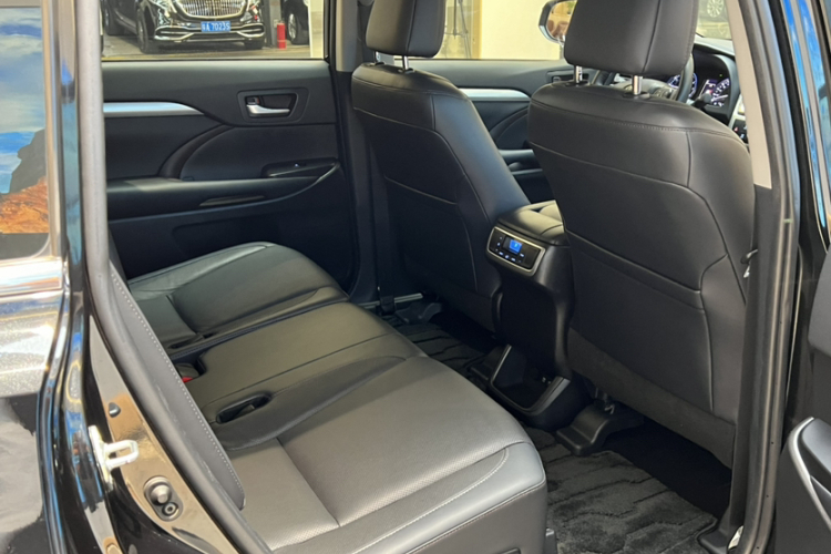 丰田 汉兰达 2021款 2.0T 四驱豪华版 7座中控内饰7010