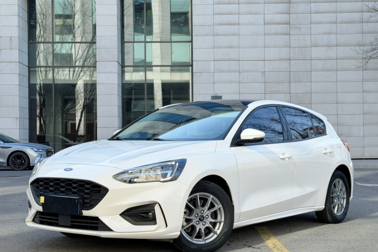 福特 福克斯 2021款 两厢 EcoBoost 180 自动锋潮型车身外观6003