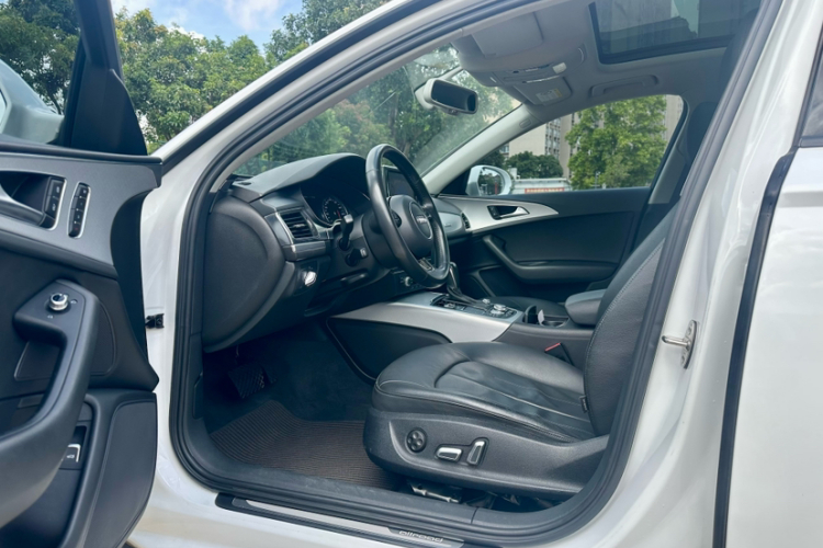 奥迪A6(进口) 2015款 3.0T allroad quattro中控内饰7003