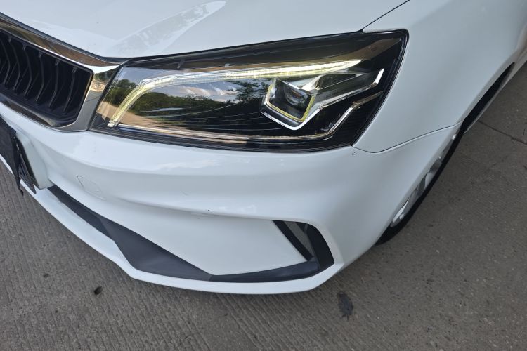 吉利汽车 帝豪 2021款 UP 1.5L CVT向上版车身外观6001