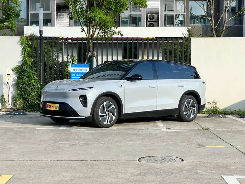 蔚来ES8 2024款 75kWh 行政版