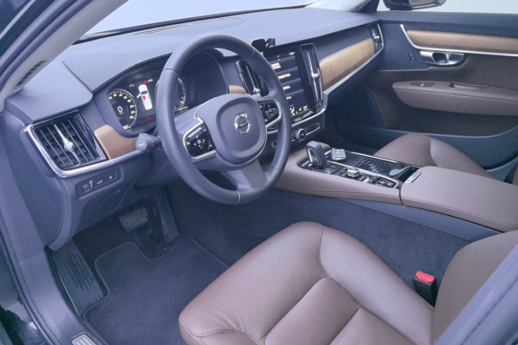 沃尔沃S90新能源 2020款 T8 E驱混动 智逸豪华版中控内饰7008