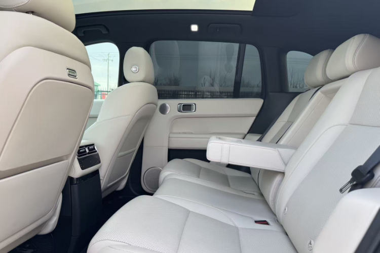 理想汽车 理想L6 2024款 Max中控内饰7001