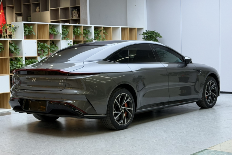 智己汽车 智己L7 2022款 Dynamic车身外观6001