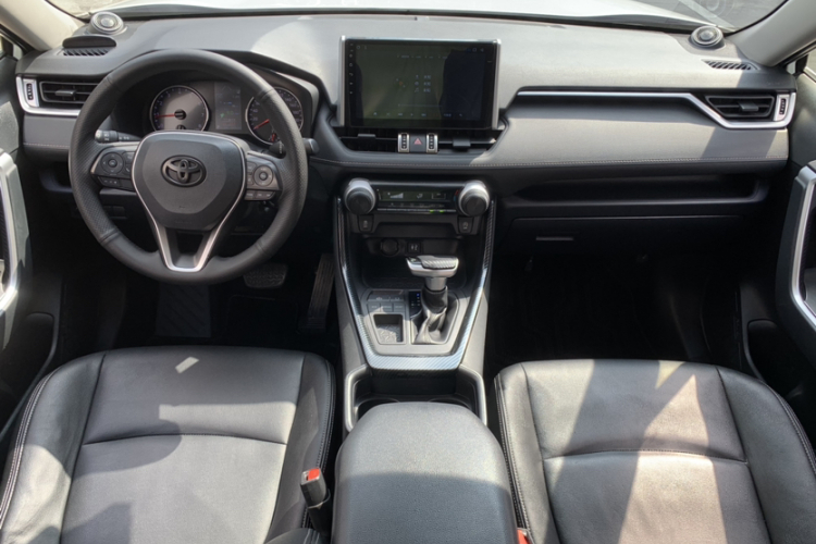 丰田 RAV4荣放 2020款 2.0L CVT两驱都市版中控内饰7008