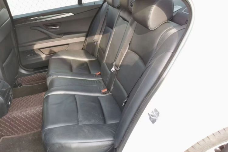 宝马5系 2013款 530Li 领先型中控内饰7005