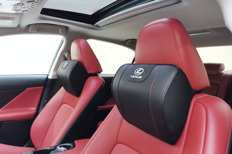 雷克萨斯IS 2017款 300 锋尚版中控内饰7005
