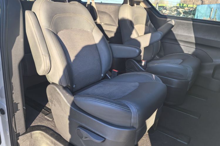 上汽大通MAXUS 大通G10 2016款 2.0T 自动精英版中控内饰7003