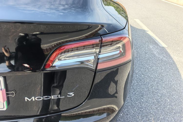 特斯拉 Model 3 2022款 后轮驱动版车身外观6009