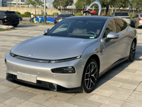 小鹏P7 2023款 P7i 702 Pro