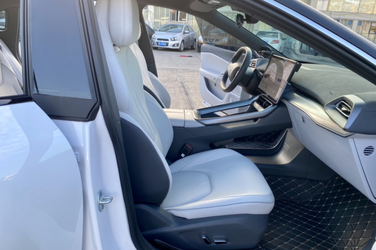 ARCFOX极狐 极狐 阿尔法S5 2025款 560MAX 185kW中控内饰7002