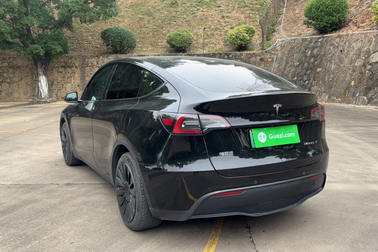 特斯拉 Model Y 2022款 改款 后轮驱动版车身外观6005
