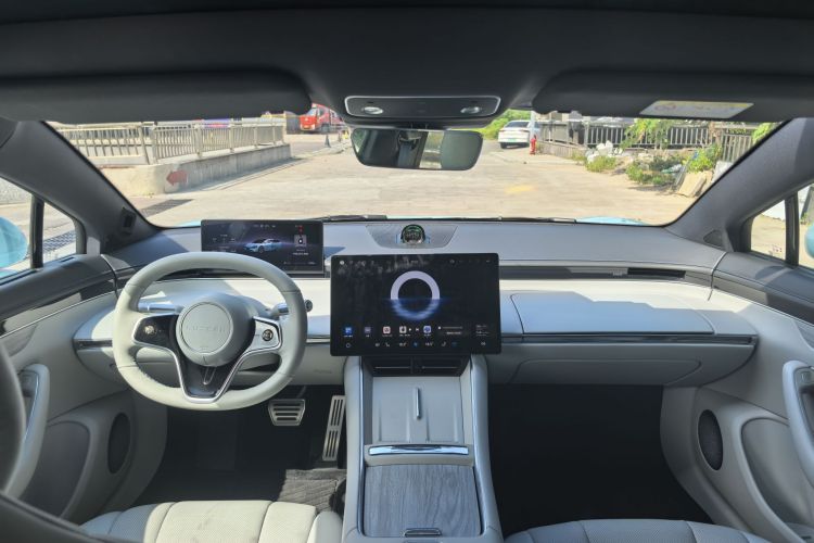 鸿蒙智行 智界S7 2025款 705km Pro中控内饰7002