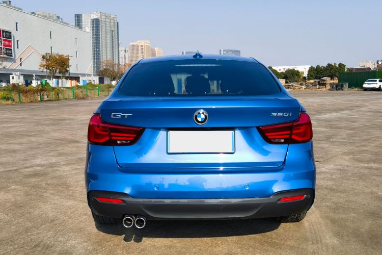 宝马3系GT 2019款 320i M运动套装车身外观6004