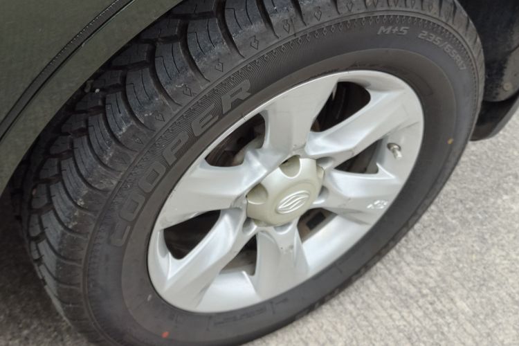 陆风X8 2017款 2.0T 汽油4X4豪华型局部细节9002