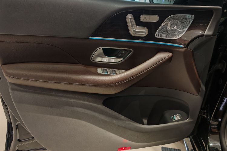 奔驰GLE 2020款 改款 GLE 350 4MATIC 时尚型中控内饰7002