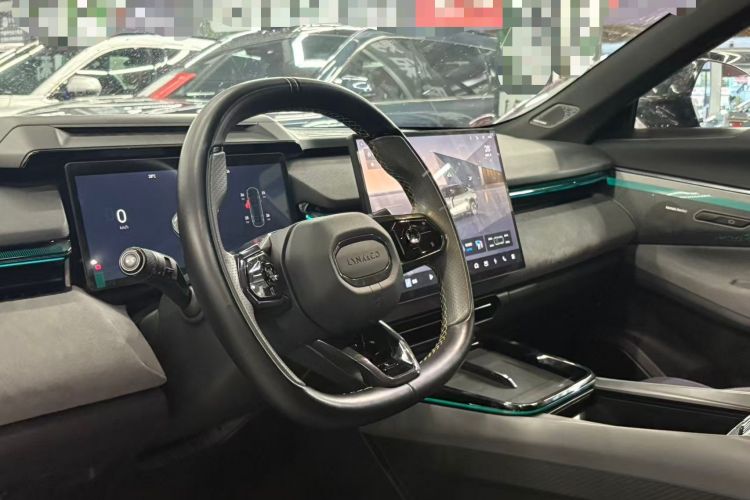 领克08 EM-P 2025款 220km 四驱性能Halo中控内饰7002