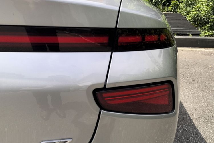 小鹏P7 2022款 625E车身外观6007