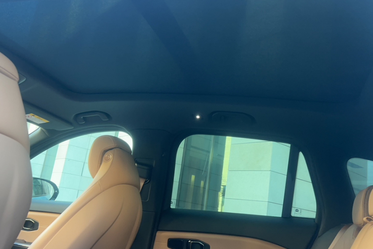 蔚来ES6 2020款 430KM 性能版中控内饰7002