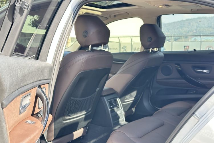 宝马3系 2019款 320Li 时尚型中控内饰7003