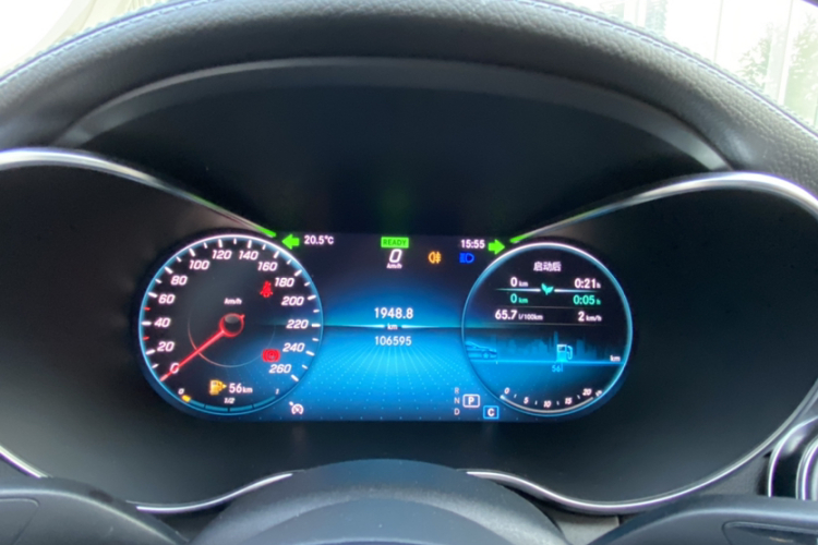 奔驰C级 2019款 改款 C 260 L 运动版中控内饰15
