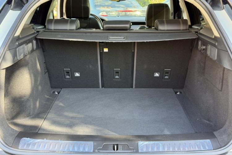 路虎 揽胜星脉 2018款 P250 S中控内饰7007