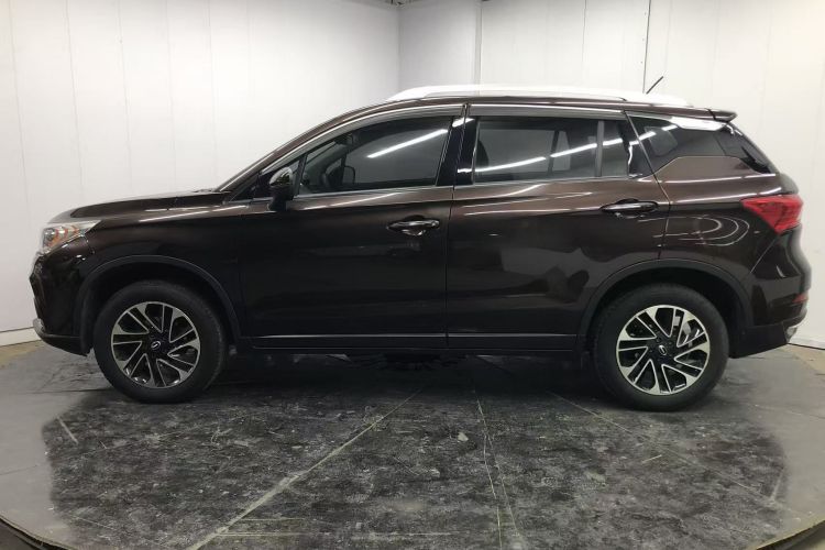 广汽传祺 传祺GS4 2015款 200T 手动精英版车身外观6004