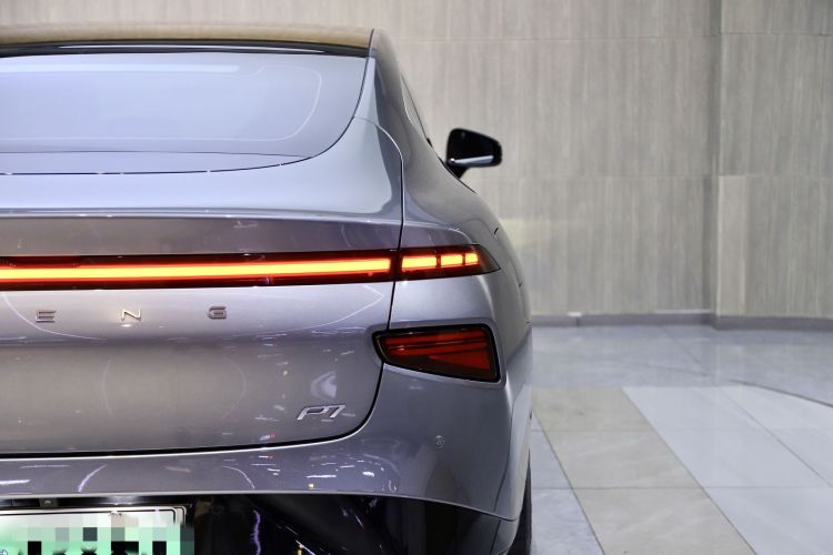 小鹏P7 2020款 670E车身外观6005