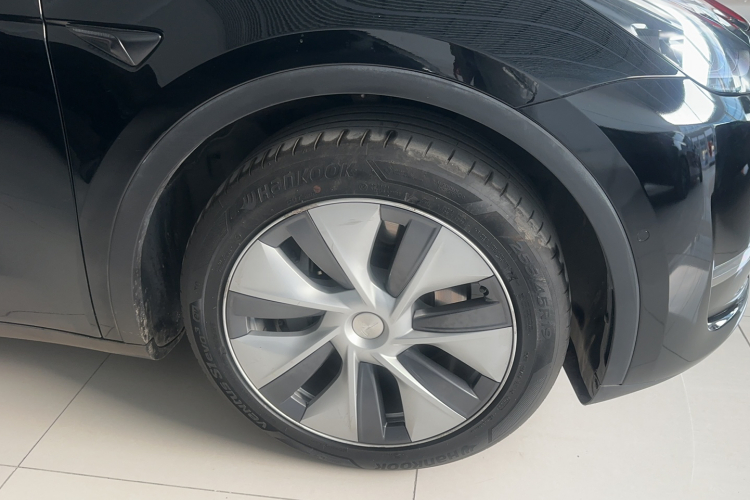 特斯拉 Model Y 2022款 长续航全轮驱动版车身外观6004