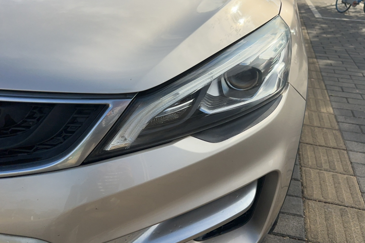 吉利汽车 帝豪GS 2016款 运动版 1.8L 自动领尚型局部细节36