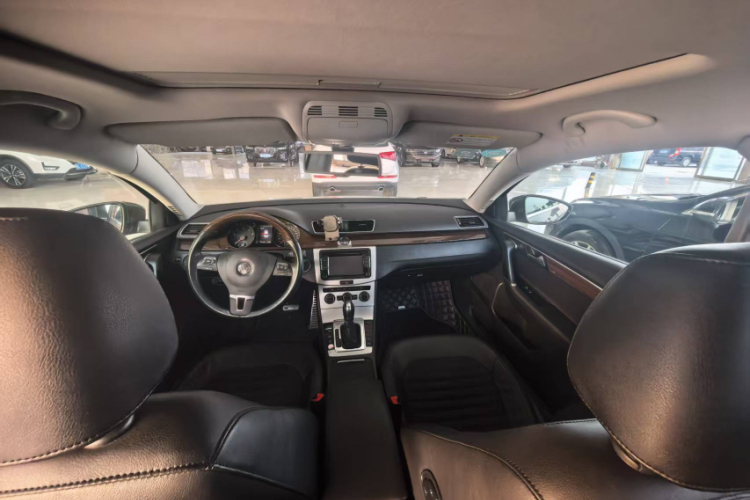 大众 迈腾 2015款 2.0TSI 尊贵型中控内饰7002