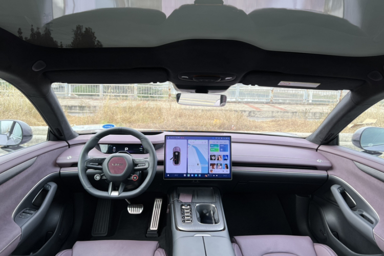 小米汽车 小米SU7 2024款 四驱超长续航高阶智驾Max版中控内饰7001