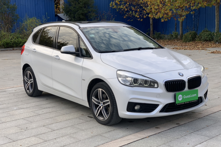 宝马2系旅行车 2016款 218i 运动设计套装车身外观6005