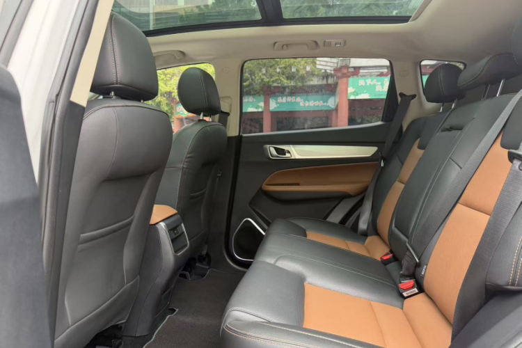 吉利汽车 远景X6 2018款 1.4T CVT 4G互联旗舰型中控内饰7005