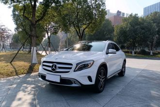 奔驰GLA 2015款 GLA 220 4MATIC 时尚型