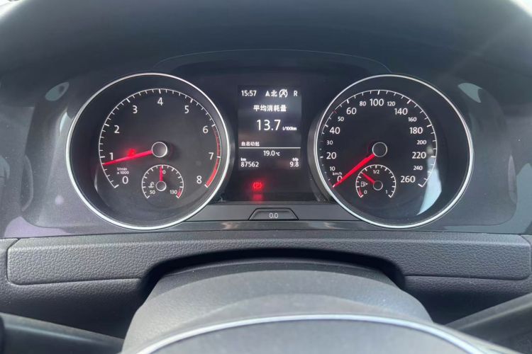 大众 高尔夫 2019款 280TSI DSG舒适型 国V中控内饰15