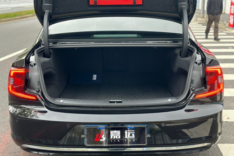 沃尔沃S90 2023款 B5 智逸豪华版局部细节23