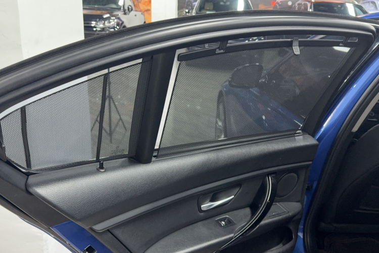 宝马3系 2017款 320Li M运动型局部细节9008