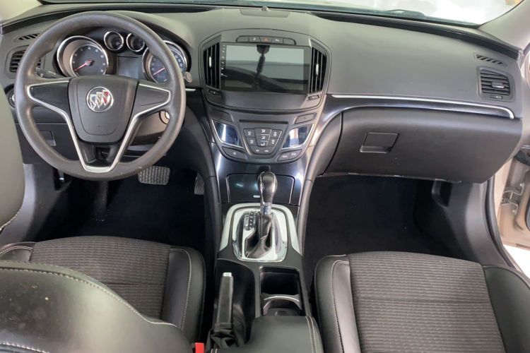 别克 君威 2015款 1.6T 领先技术型中控内饰7004