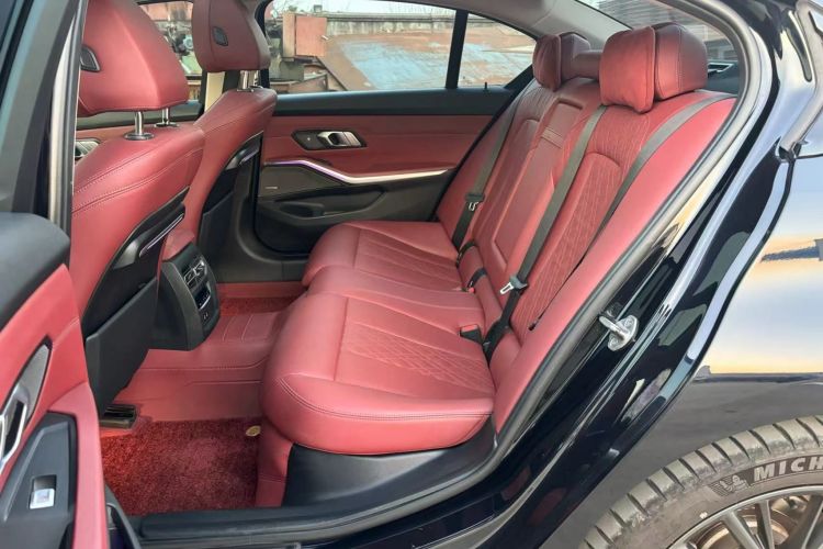 宝马3系 2022款 325Li M运动曜夜套装局部细节22