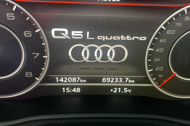 奥迪Q5L 2018款 40 TFSI 荣享时尚型 国V中控内饰15