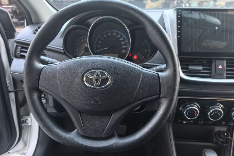 丰田 YARiS L 致炫 2019款 1.5E CVT魅动版 国VI中控内饰7002