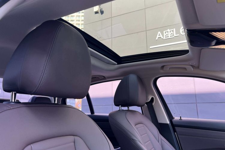 宝马3系 2020款 325i M运动套装局部细节22