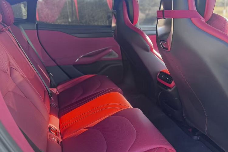 小米汽车 小米SU7 2024款 四驱超长续航高阶智驾Max版中控内饰7003